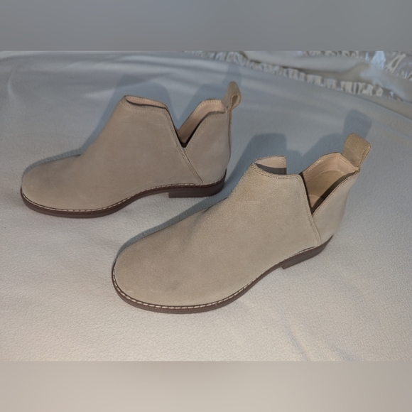 Hush Puppies tan suede booties size 7.5 - Picture 10 of 15